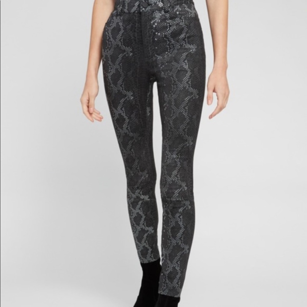 🌟🌟ALICE + OLIVIA SRETCH LEATHER SNAKE EMBOSSED LEGGINGS, sz 8
